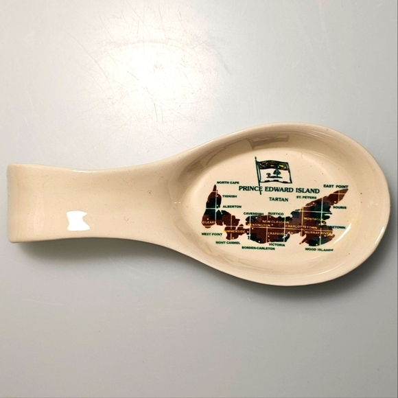 Vintage Ceramic Prince Edward Island Tartan Souvenir Spoon Rest - Picture 3 of 14